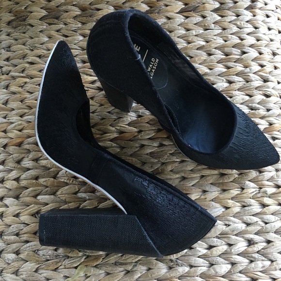 Limited Ed - Ostwald Helgason Collab for Aldo Rise - Picture 2 of 6